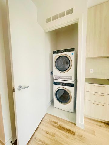 For Lease - 7439 Kingston Road Unit# 313-Tower A, Toronto, Ontario - Photo 3