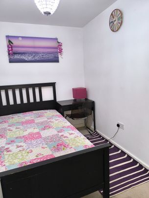 Room in a Shared House, Liverpool Street, M6 - Photo 1