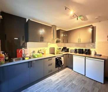 15 Albert Street - Photo 5