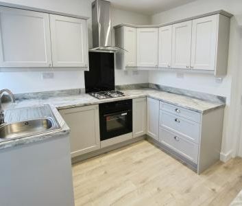 Gladstone Street, St Helens, WA10 - Photo 2