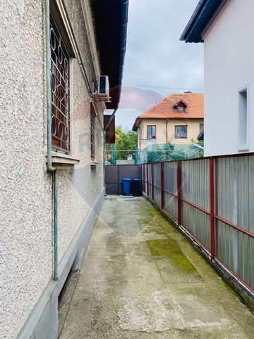 DE INCHIRIAT Casă / Vilă cu 4 camere în zona Floreasca... - Fotografie 3