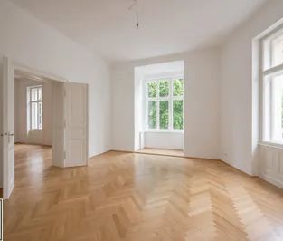 Erstbezug: helle 4-Zimmer-Altbau-Wohnung im 1. OG (ohne Lift) - Foto 1