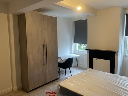 27 Elmwood Avenue, Huddersfield, HD1 - Photo 4