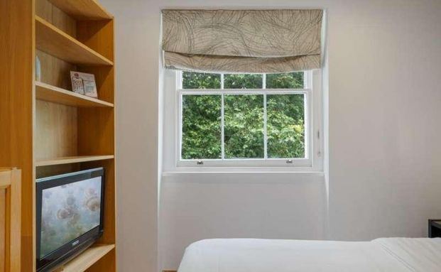 Cartwright Gardens, Bloomsbury, London, WC1H - Photo 1