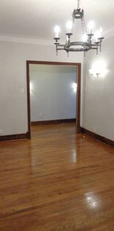 Spacious 3 bedroom apartment in Cote-des-Neiges November/December 1st! - Photo 1