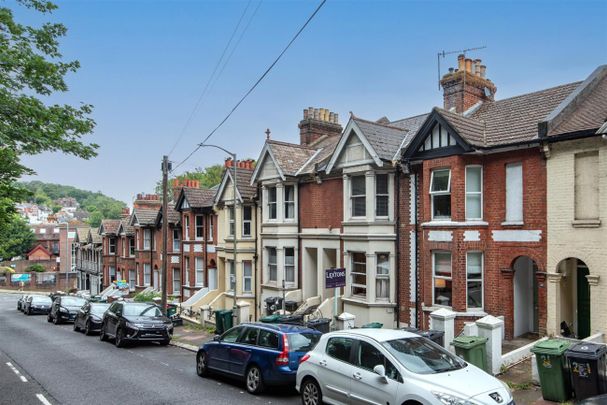 Millers Road, Brighton - Photo 1