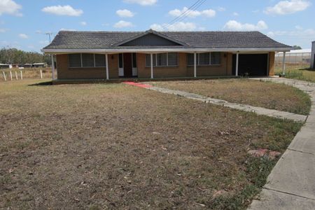 Excellent 3 Bedroom Home - Photo 4