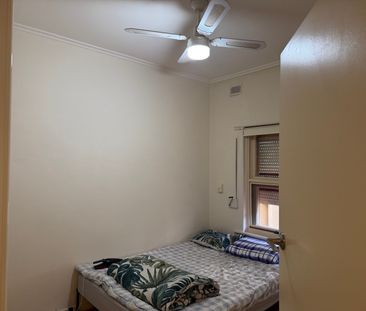 Croydon Park - Photo 1