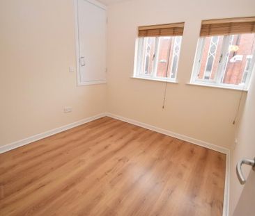 A, 383 Donegall Road, Belfast South, Belfast, BT12 6FR - Photo 2
