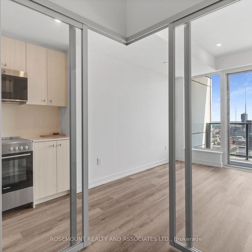 For Lease - 15 Wellington Street Unit# 2805, Kitchener, Ontario - Photo 1
