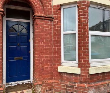 Livingstone Road, SO14 - Photo 4