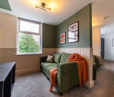☀️Brand New🍓 HUGE Studios - Ensuite - Reserve now!!! - Photo 2