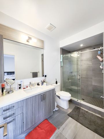 For Lease - 390 Highway 7 N/A Unit# Th 2, Richmond Hill, Ontario - Photo 2