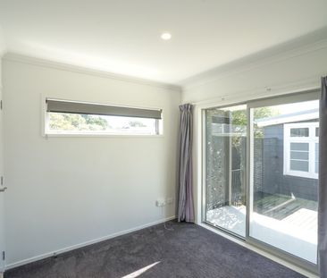 3 Bedroom + 1 Hobby Room (outside) Kawakawa Bay - Waterviews - Photo 6