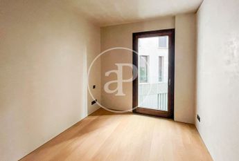 Apartment for Rent on Paseo Mallorca