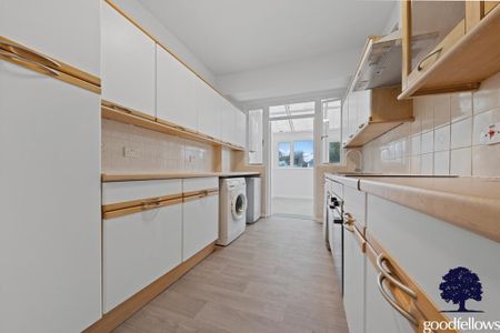 4 bedroom terraced house to rent - Photo 2