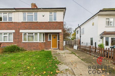 3 bedroom semi-detached house to rent - Photo 3