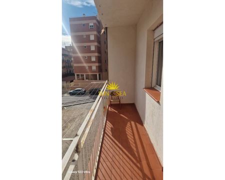 APARTMENT FOR RENT, 1 BEDROOM AND 1 BATHROOM IN ALICANTE - Photo 3