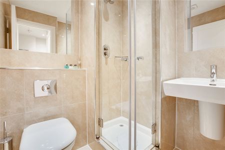 Warwick Road, Earls Court, SW5, London - Photo 5