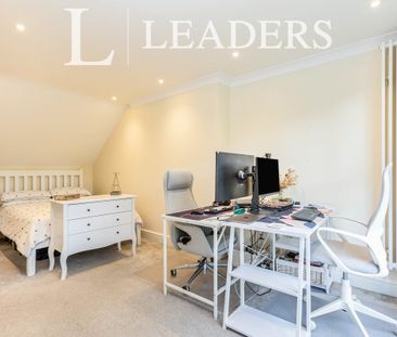3 bedroom terraced to rent Holyoake Terrace, Sevenoaks, TN13 - Photo 3