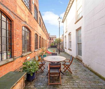 2 bedroom end of terrace house to rent - Photo 1