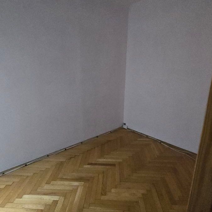 Centrum miasta, 1700 + czynsz + media - Zdjęcie 1