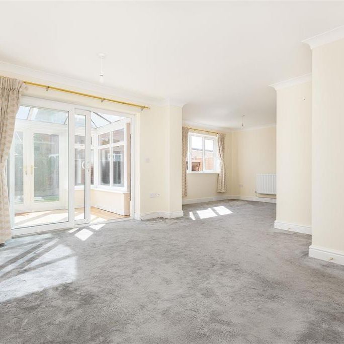 3 bedroom detached house to rent - Photo 1