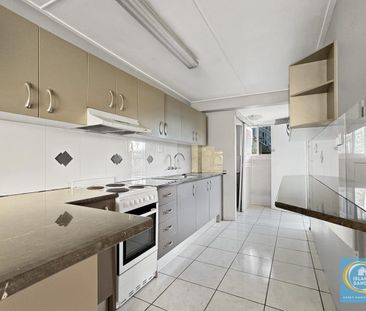 GROUND LEVEL MODERN UNIT! - Photo 6