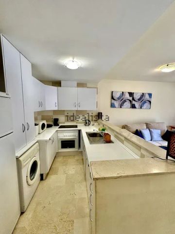 Alquiler de piso en Avenida Salvador Dalí - Photo 3