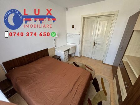 ID 9549 DE ÎNCHIRIAT - Casă în Zona Centrală - Fotografie 4