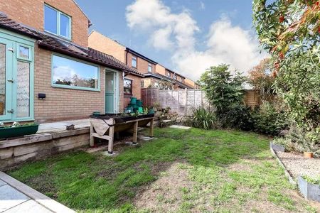 Apple Orchard, Prestbury, GL52 - Photo 3