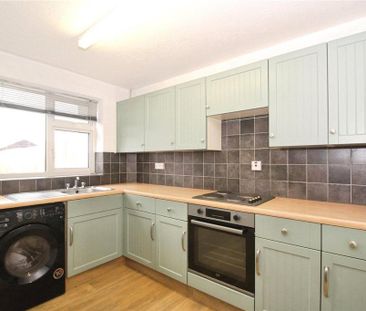 3 bedroom end of terrace house to rent - Photo 6