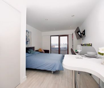 Silver Studio Floor 4-5 - Photo 2