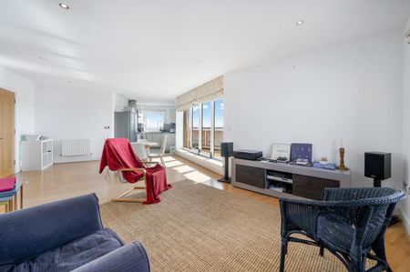 3 bedroom apartment to rent - Photo 5