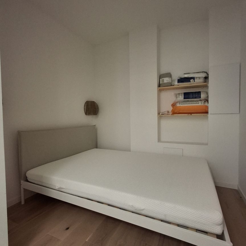 Appartement 2 pièces 48m2 MARSEILLE 1ER 870 euros - Photo 1