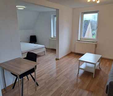 Erstbezug nach Renovierung: Helle 1,5 ZKB-Wohnung im Grünen - Photo 2