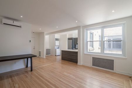 2105 Chomedey Street - Photo 5