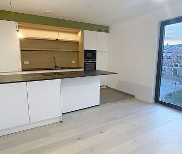 Appartement te huur in Kruishoutem voor € 850 met 2 slaapkamers - Foto 3