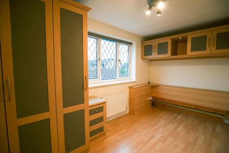 4 bedroom detached house to rent - Photo 5