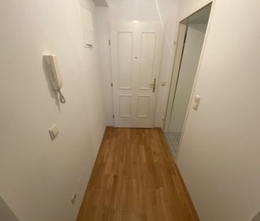 Helle 2-Zimmer DG- Wohnung | Nähe U4 Braunschweiggasse | ab sofort - Photo 4