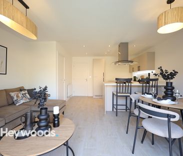 3 bed mews house to rent in The Oaks, The Astbury, Newcastle-under-... - Photo 1