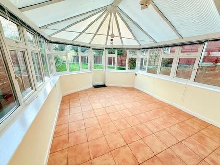 3 bedroom house to rent - Photo 2