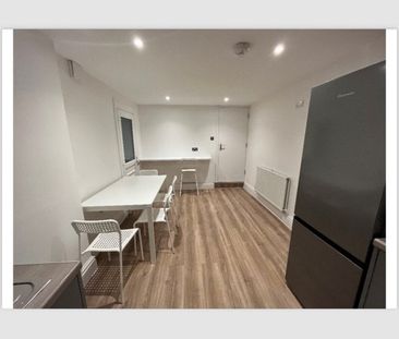 Alverstone Road, L18 1HD ***ROOM LET*** - Photo 5