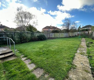 3 bedroom semi-detached house to rent - Photo 6