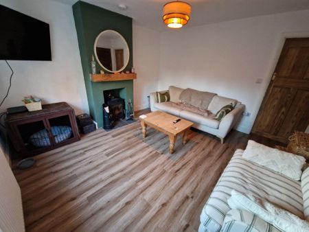 2 bedroom terraced house to rent - Photo 3