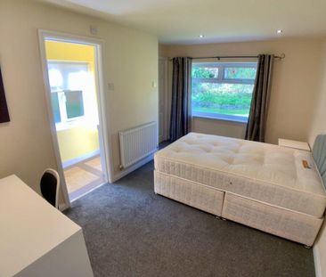 2 bedroom ground floor flat to rent - Photo 6