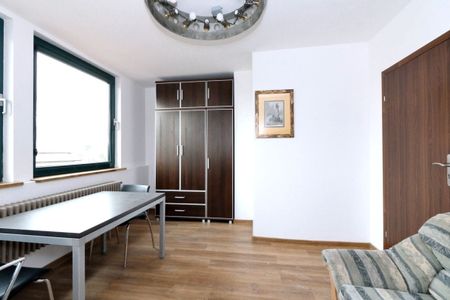 Kawalerka w kameralnym budynku na Zaciszu 30 m² - Zdjęcie 5