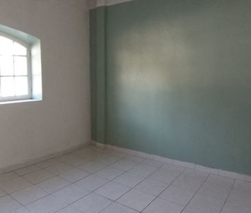 Spacieux T2 avec petite terrasse - emplacement idéal - Photo 5