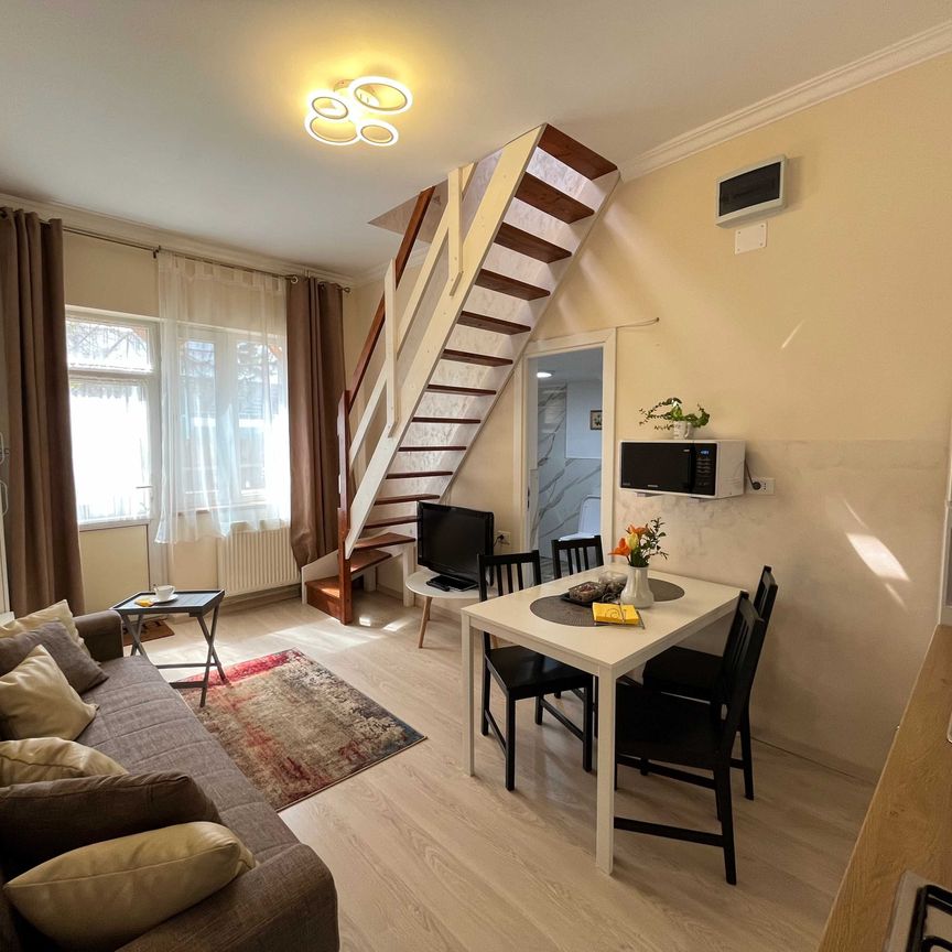 Studio, zona Stadionului, Gara, Brasov - Fotografie 1