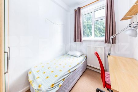 3 bedroom property located in Bloomsbury close to Kings Cross Station - Photo 2